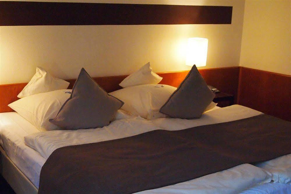 Tide Hotel Вилхелмсхафен Екстериор снимка